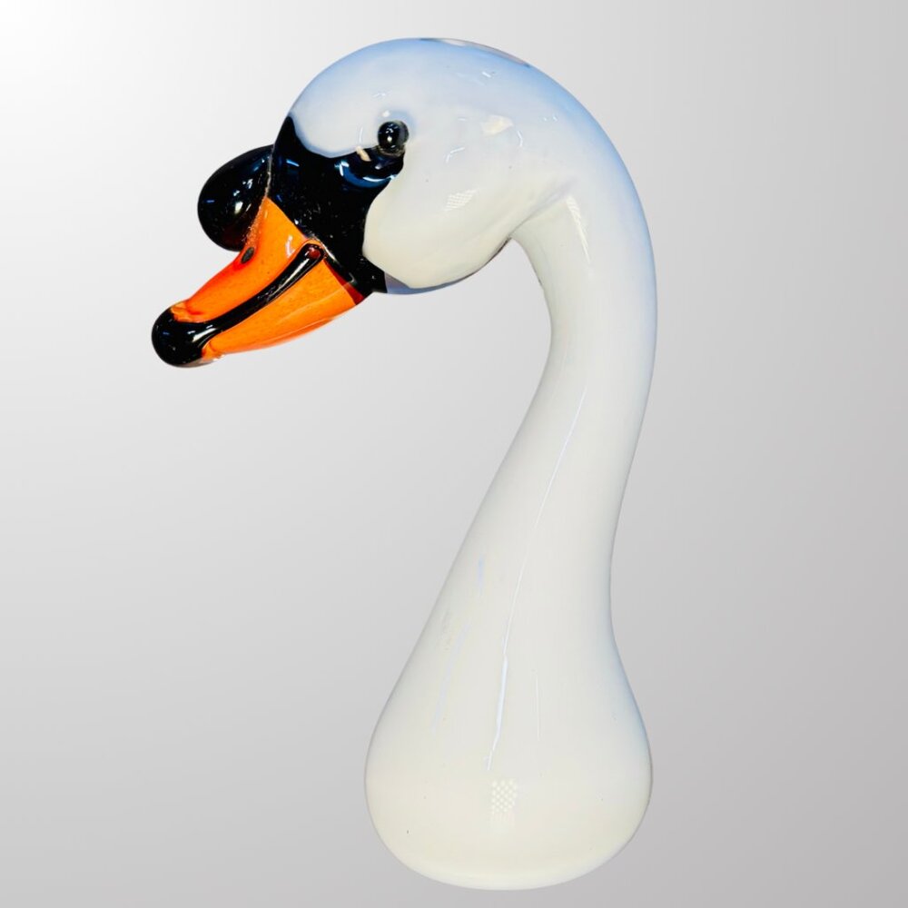 Langham Glass England Hand Painted Swan - Picture 5 of 13